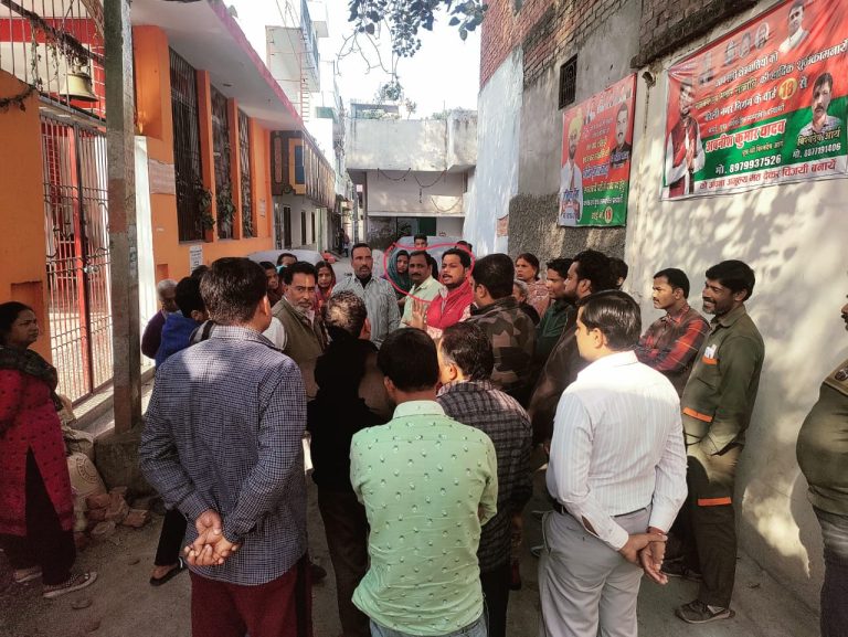पूजा को मंदिर पहुंची SC महिला को पुजारी ने दुत्कारा