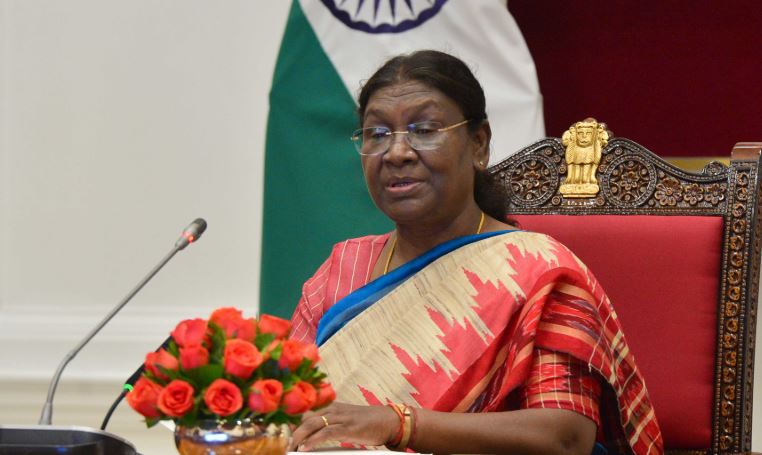 बरेली: 30 जून को राष्ट्रपति द्रौपदी मुर्मू का बरेली दौरा भारी वाहनों  की नो-एंट्री, ट्रैफिक पुलिस ने जारी किया डायवर्जन प्लान