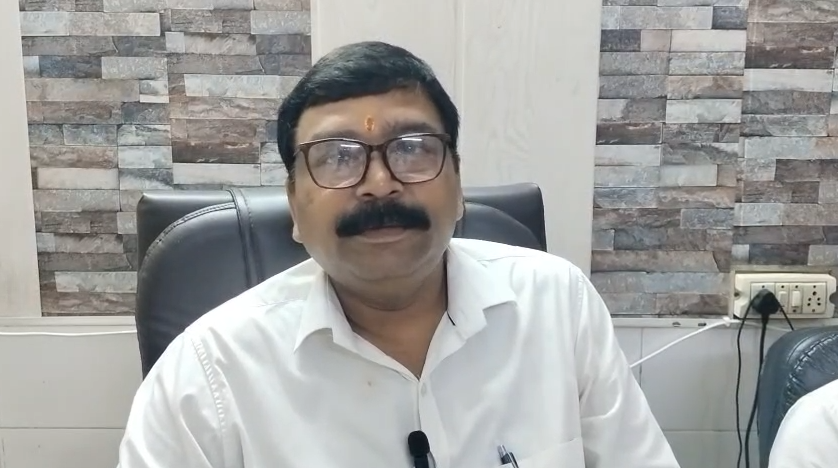 विकास सक्सेना, मैनेजर, मेधांश हॉस्पिटल
